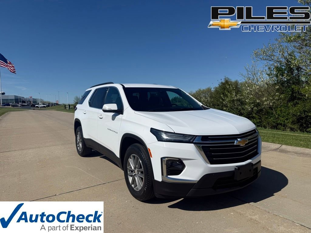 Used 2023 Chevrolet Traverse LT