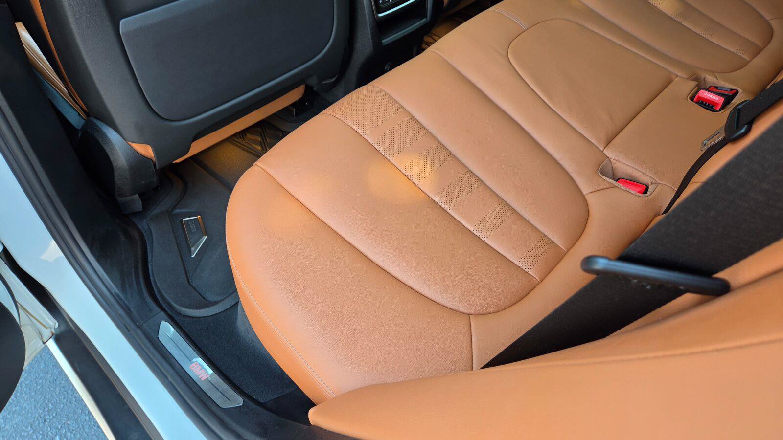 Used 2022 BMW X5 xDrive40i w/ Premium Package AWD/4WD image 40