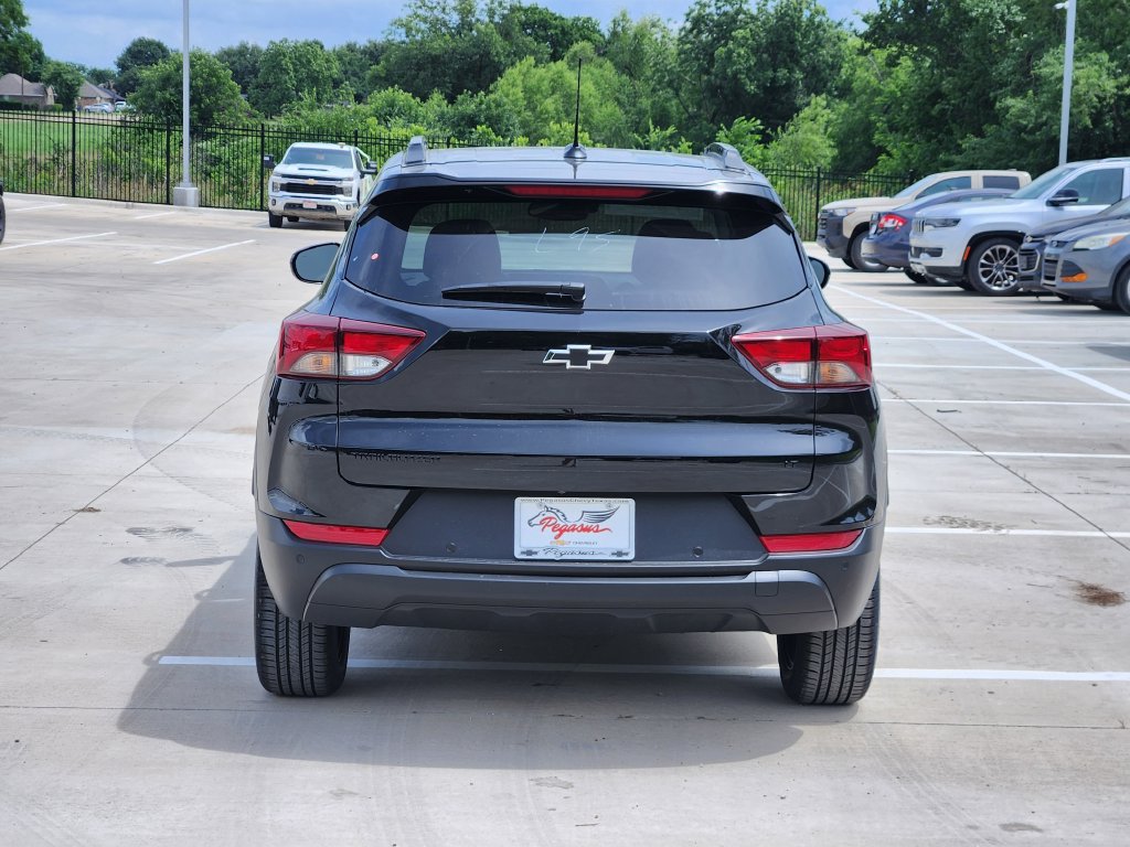 New 2026 Chevrolet TrailBlazer LT w/ Convenience Package FWD image 9