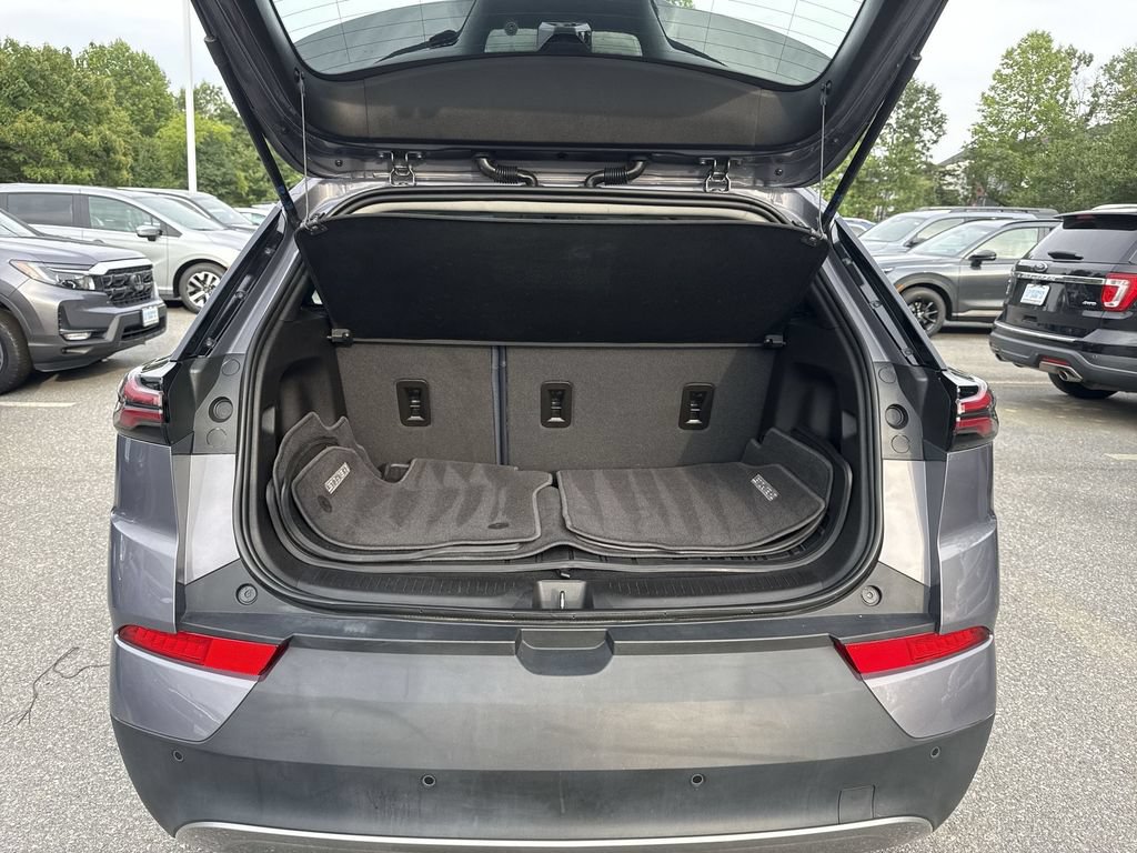 Used 2023 Chevrolet Bolt EUV Premier w/ Sun & Sound Package FWD image 21