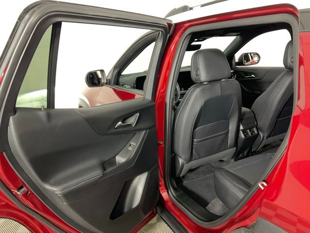 Used 2025 Chevrolet Equinox LT w/ Convenience Package II image 35