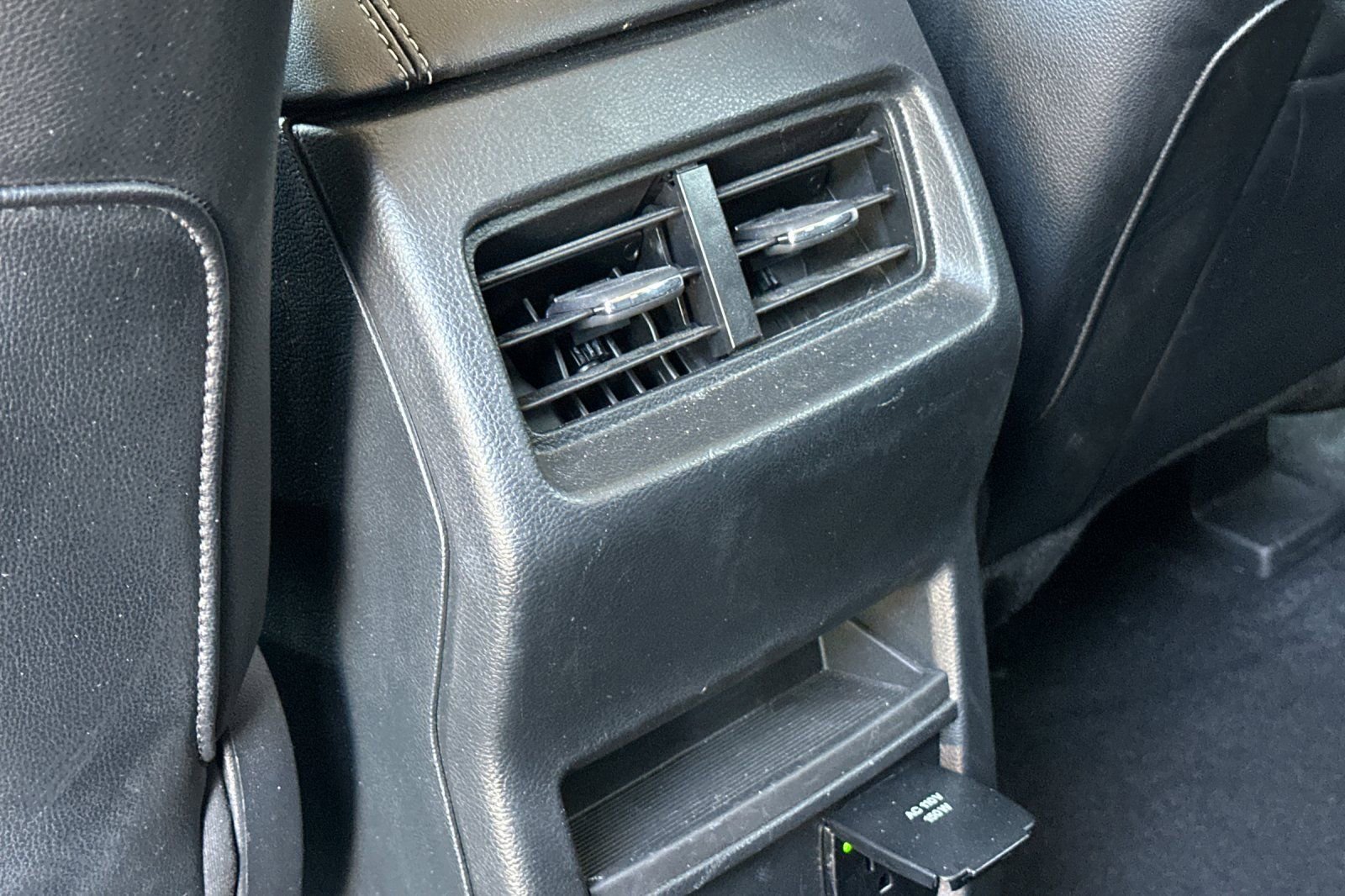 Used 2024 Ford Edge Titanium image 42