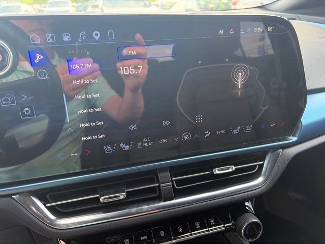 Used 2026 Chevrolet Equinox EV LT w/ Active Safety Package 3 FWD image 19