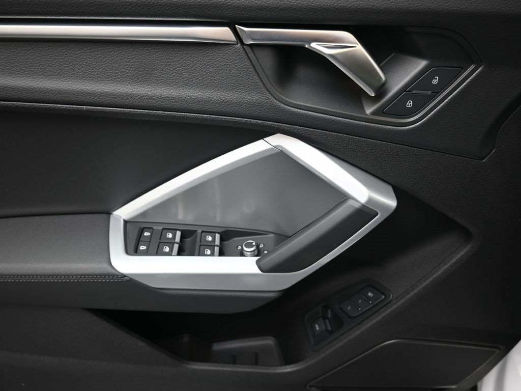 New 2025 Audi Q3 2.0T Premium image 21