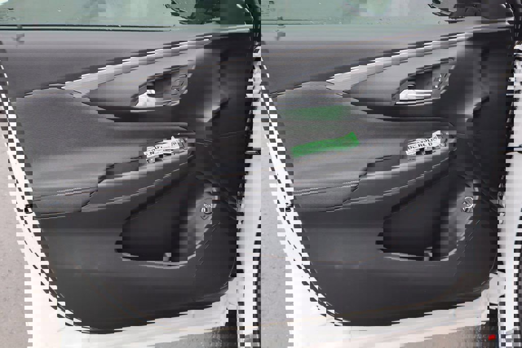 New 2026 Buick Envista Avenir image 9