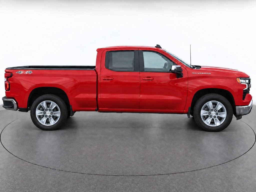 Used 2023 Chevrolet Silverado 1500 LT w/ Protection Package AWD/4WD image 7