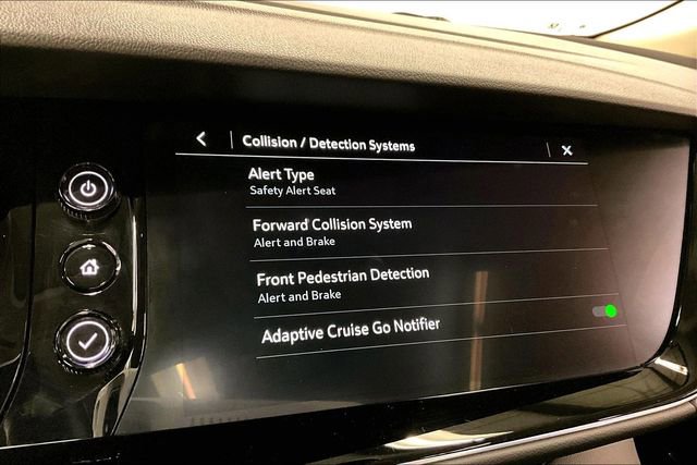 Used 2023 Buick Envision Avenir image 38