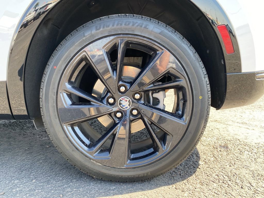 Used 2023 Buick Envision Preferred FWD image 23