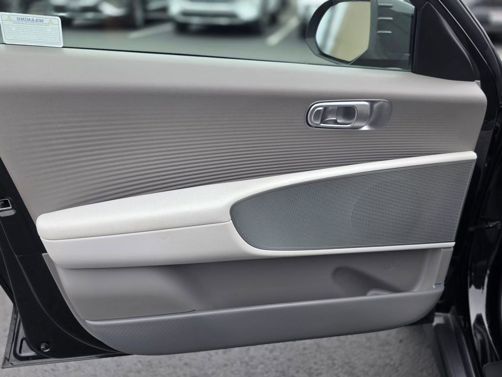 Used 2025 Hyundai Ioniq 6 SEL RWD image 19