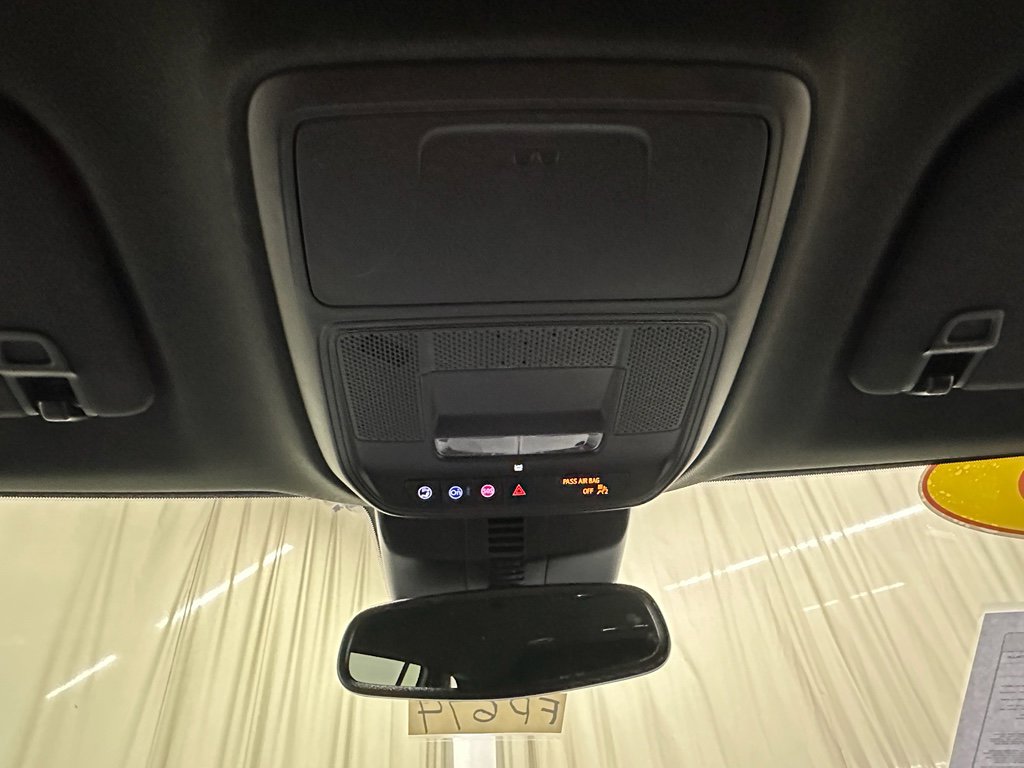 Used 2025 Buick Enclave Sport Touring image 35