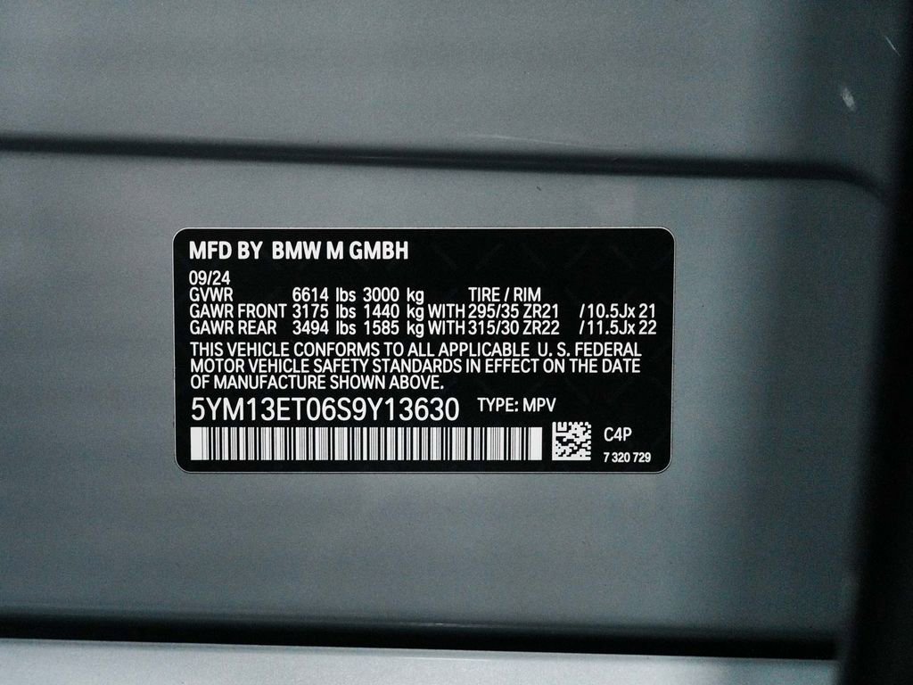 Used 2025 BMW X5 M Competition w/ Executive Package image 15