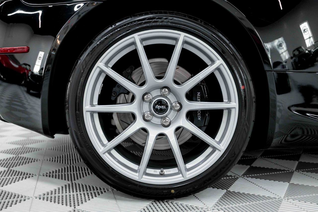 Used 2011 Aston Martin V8 Vantage N420 image 39