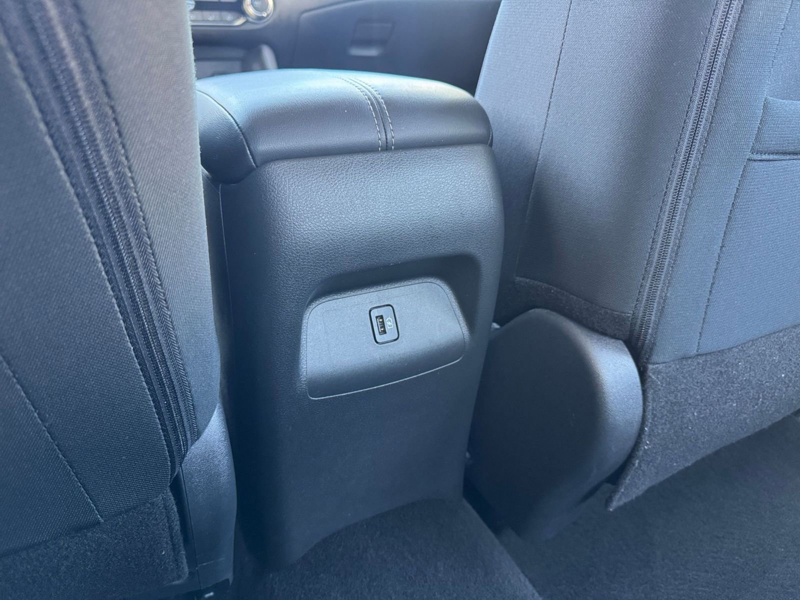 Used 2025 Nissan Sentra SV FWD image 22