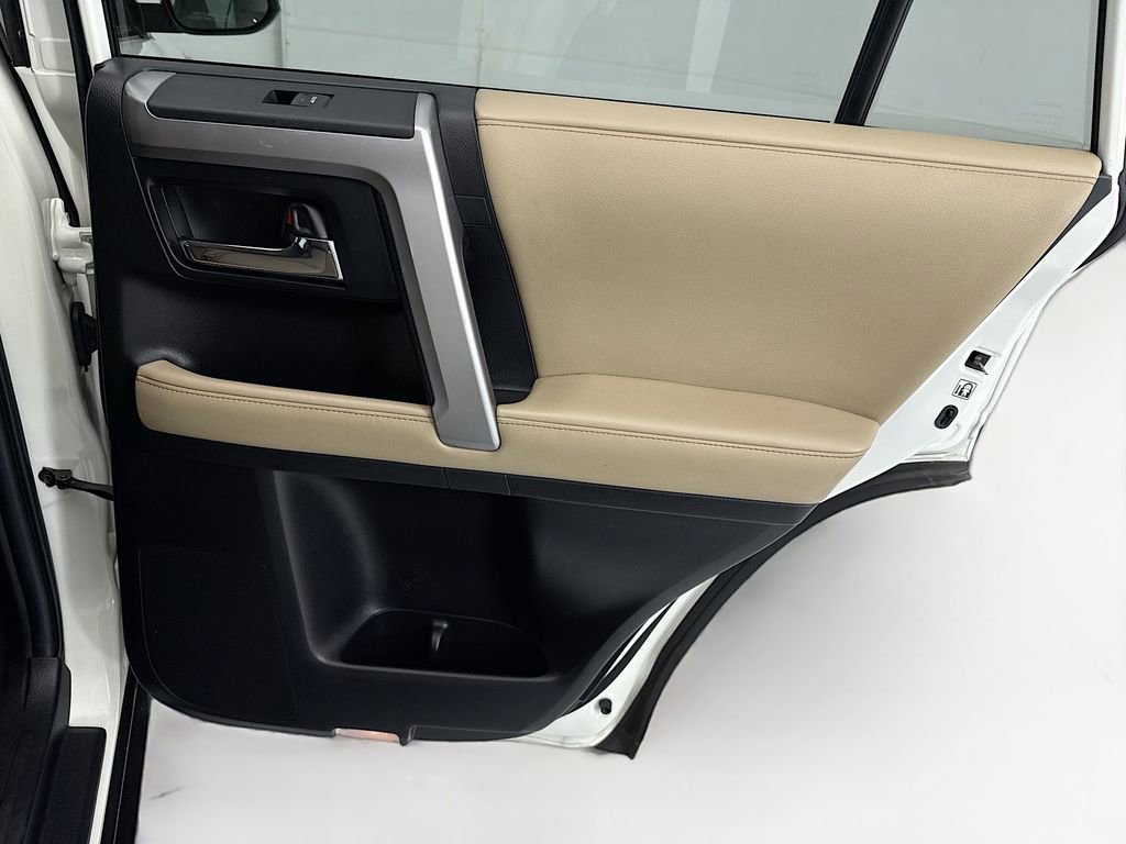 Used 2022 Toyota 4Runner SR5 Premium w/ Moonroof Package AWD/4WD image 26