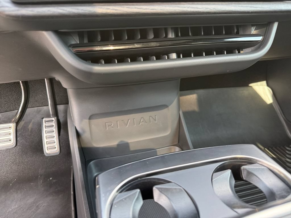 Used 2023 Rivian R1T Adventure AWD/4WD image 21