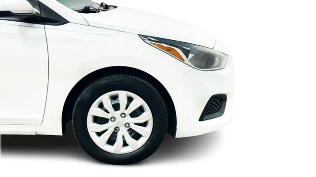 Used 2021 Hyundai Accent SE FWD image 6