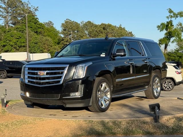 Used 2018 Cadillac Escalade ESV Premium Luxury image 3
