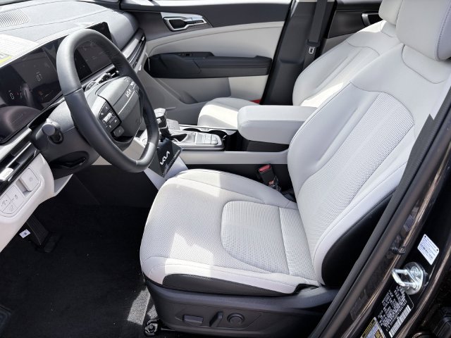 New 2026 Kia Sportage EX FWD image 8