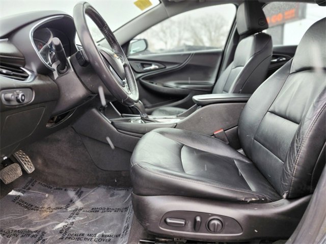 Used 2016 Chevrolet Malibu LT w/ Leather Package image 18