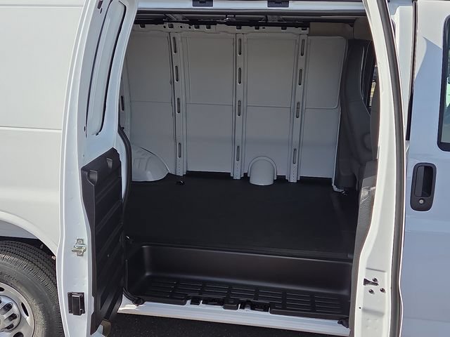 New 2025 Chevrolet Express 2500 w/ Driver Convenience Package RWD image 6