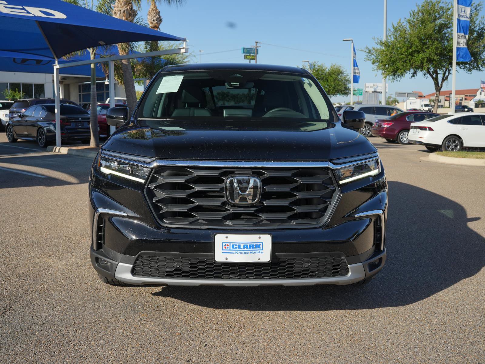 Used 2025 Honda Pilot EX-L image 2