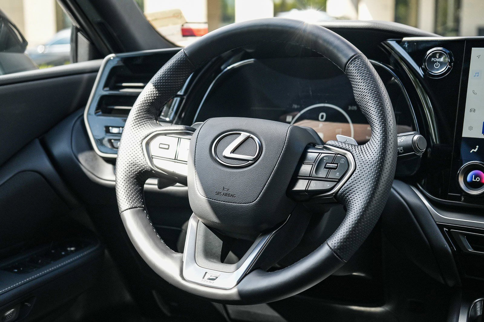 Used 2025 Lexus TX 500h AWD w/ Technology Package image 15