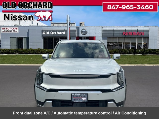 Used 2024 Kia EV9 Land AWD/4WD image 2