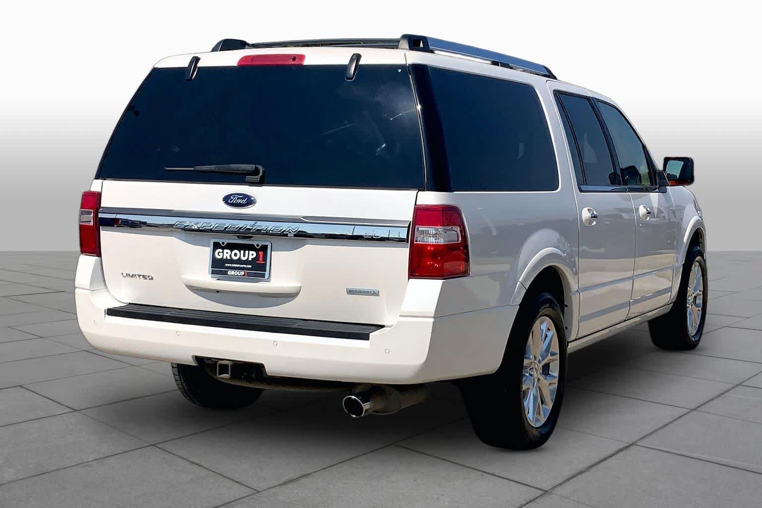 Used 2017 Ford Expedition EL Limited w/ Equipment Group 301A RWD image 13