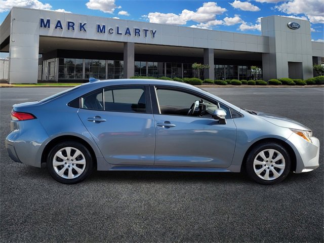 Used 2024 Toyota Corolla LE image 3