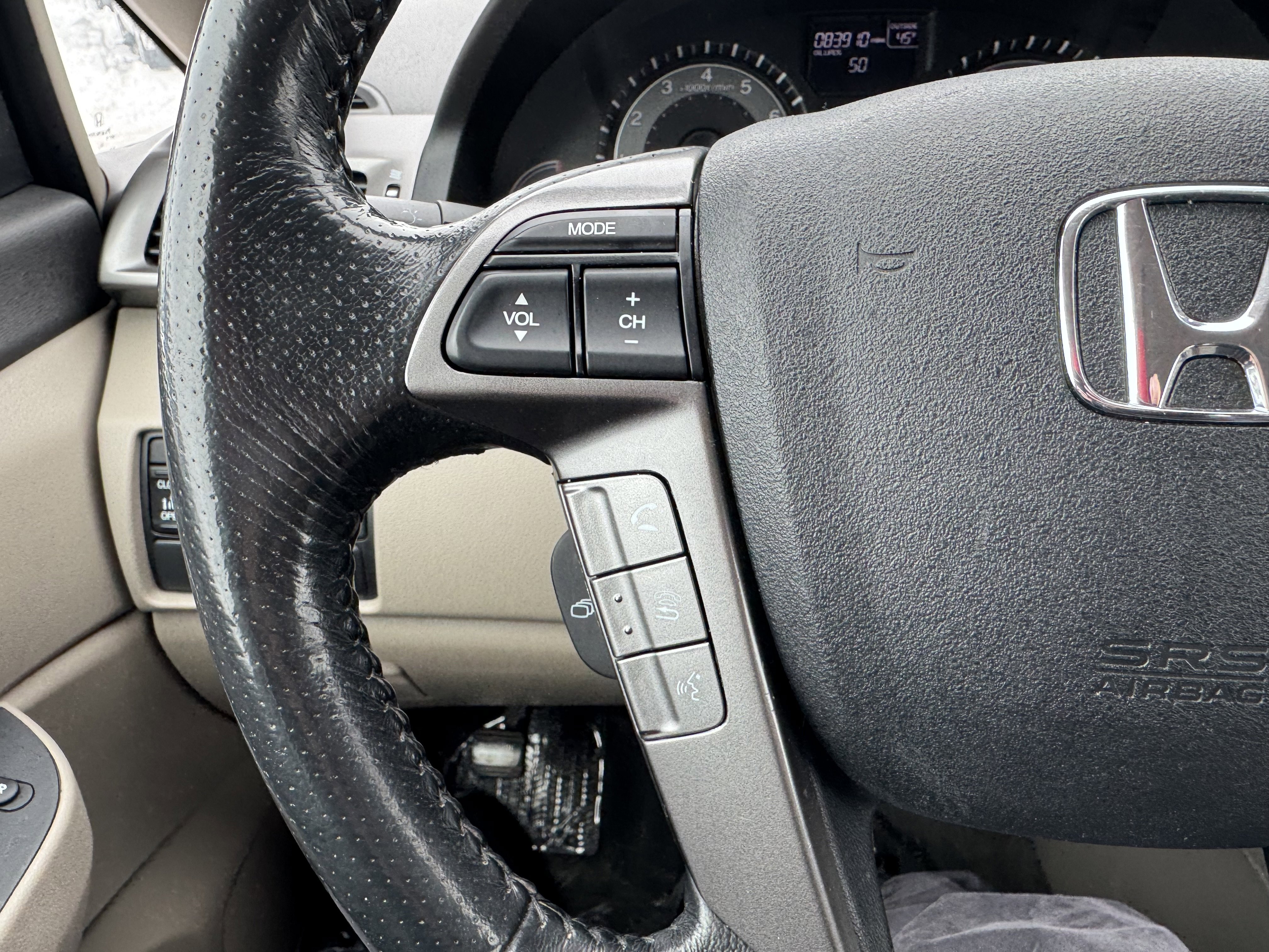 Used 2015 Honda Odyssey EX-L image 36