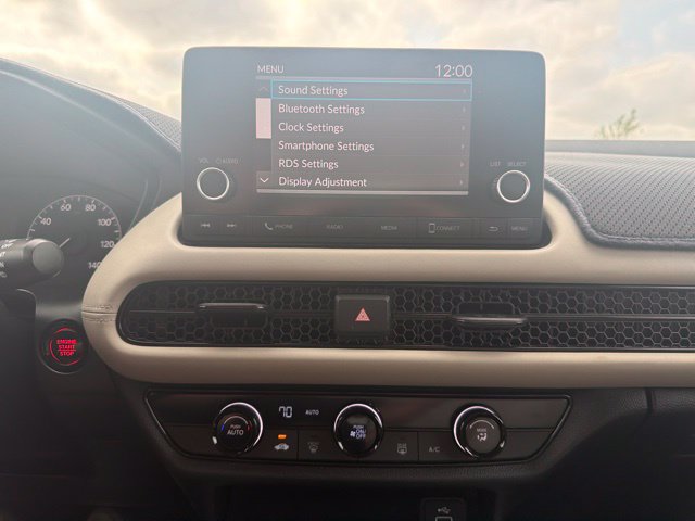 Used 2023 Honda HR-V LX image 23