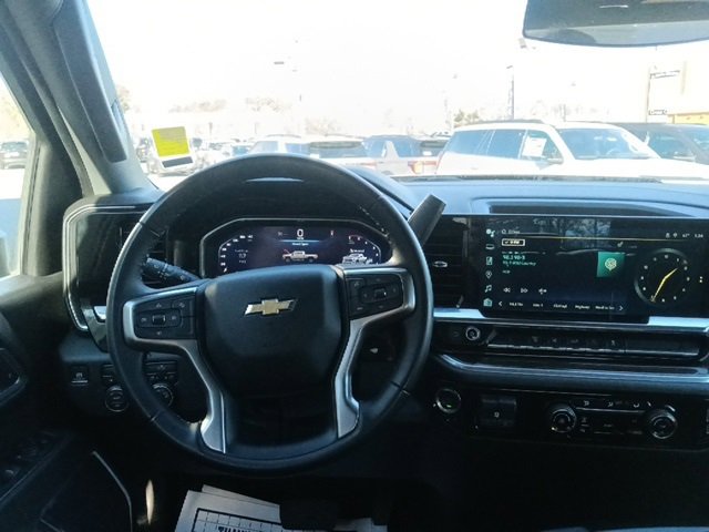 Used 2024 Chevrolet Silverado 2500 LT image 25