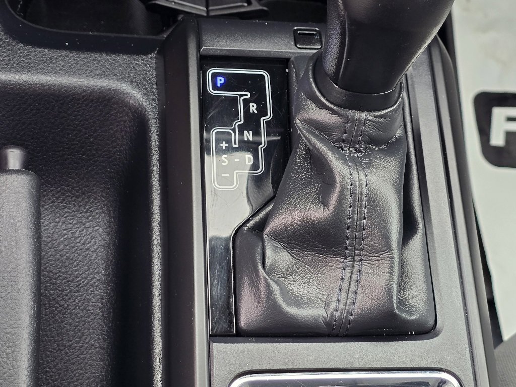 Used 2019 Toyota Tacoma SR w/ SR Convenience Package image 19