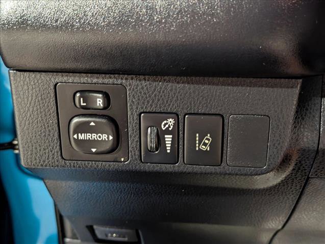 Used 2017 Toyota RAV4 SE w/ Power Extra Value Package AWD/4WD image 11