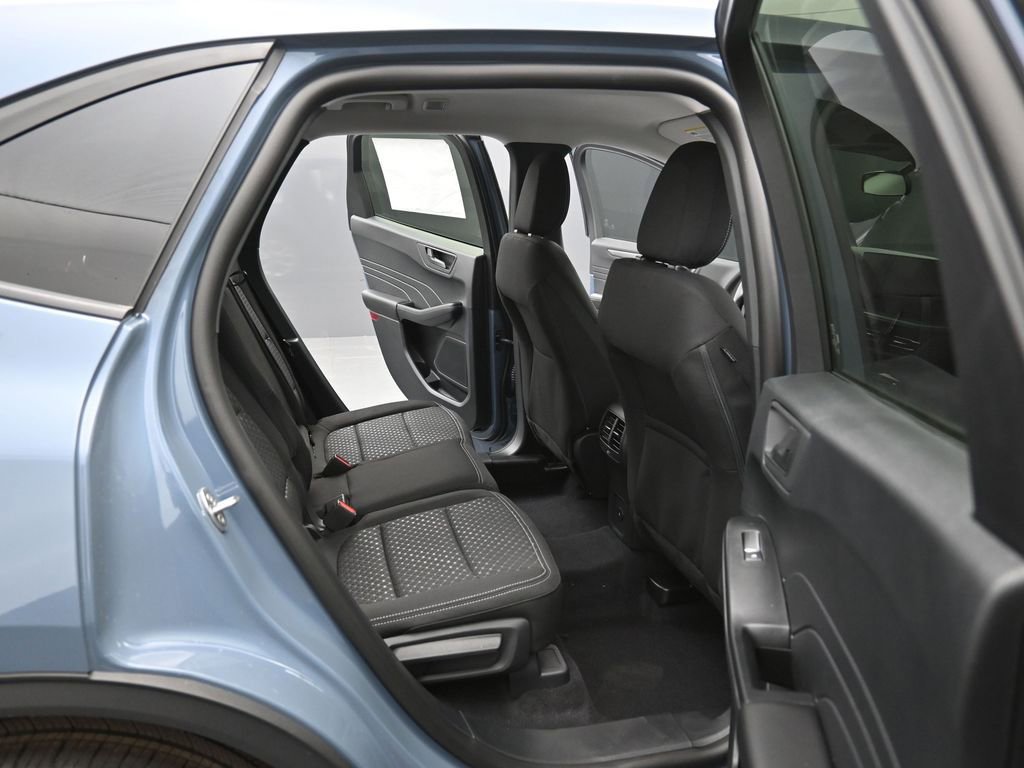New 2026 Ford Escape Active w/ Tech Pack #1 FWD image 2
