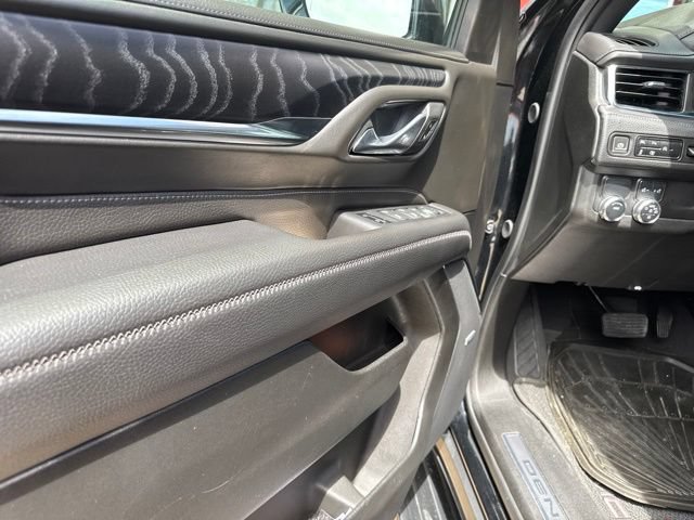 Used 2024 GMC Yukon Denali RWD image 29
