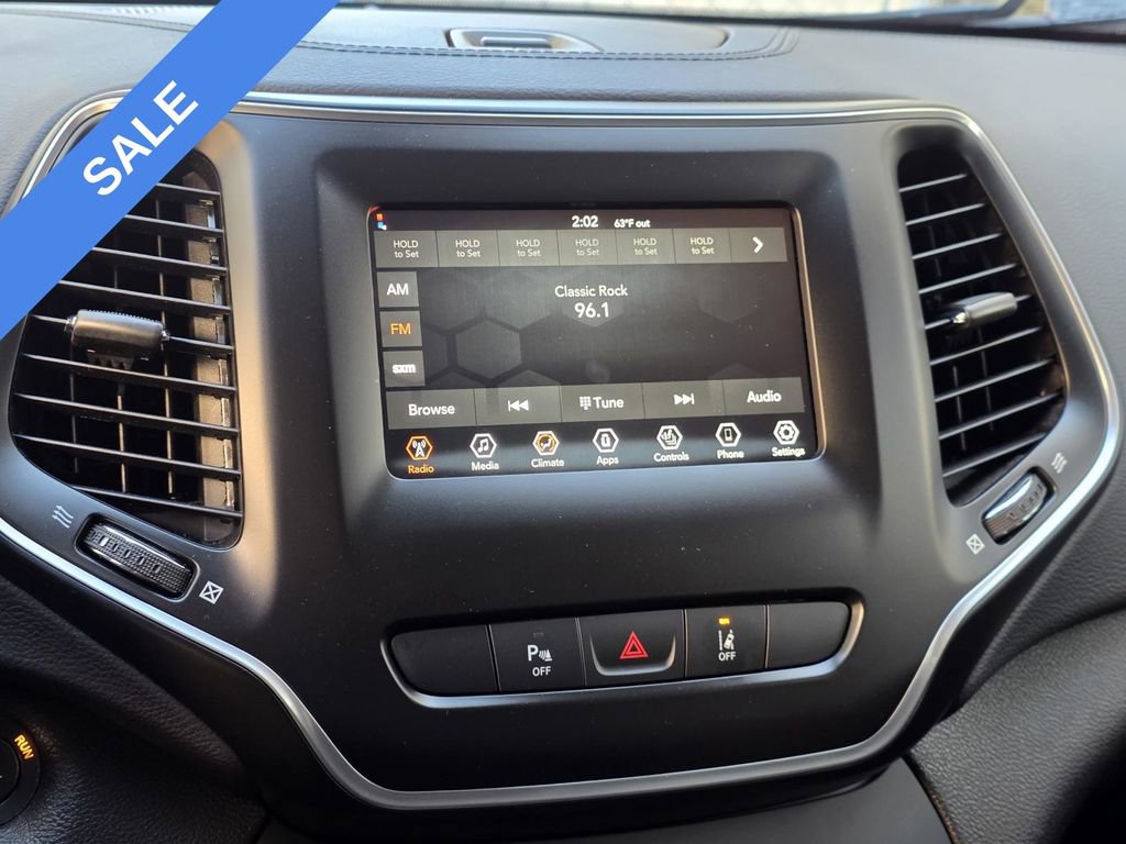 Used 2021 Jeep Cherokee Latitude Plus image 20