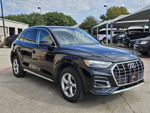 Used 2021 Audi Q5 2.0T Premium w/ Convenience Package AWD/4WD image 3