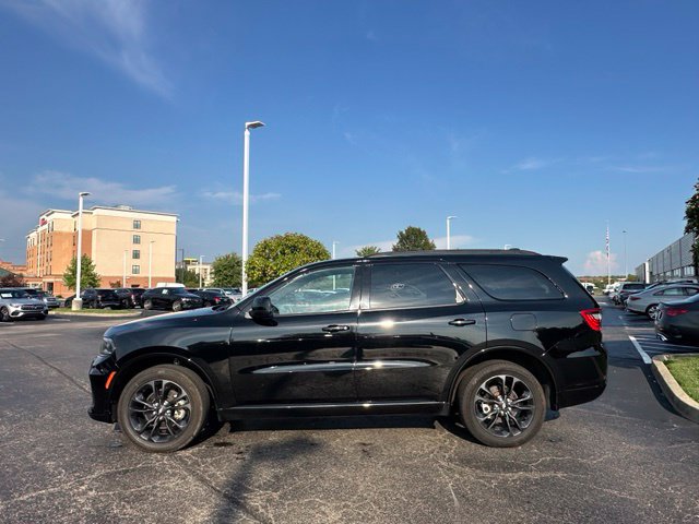 Used 2025 Dodge Durango GT w/ Blacktop Package AWD/4WD image 7