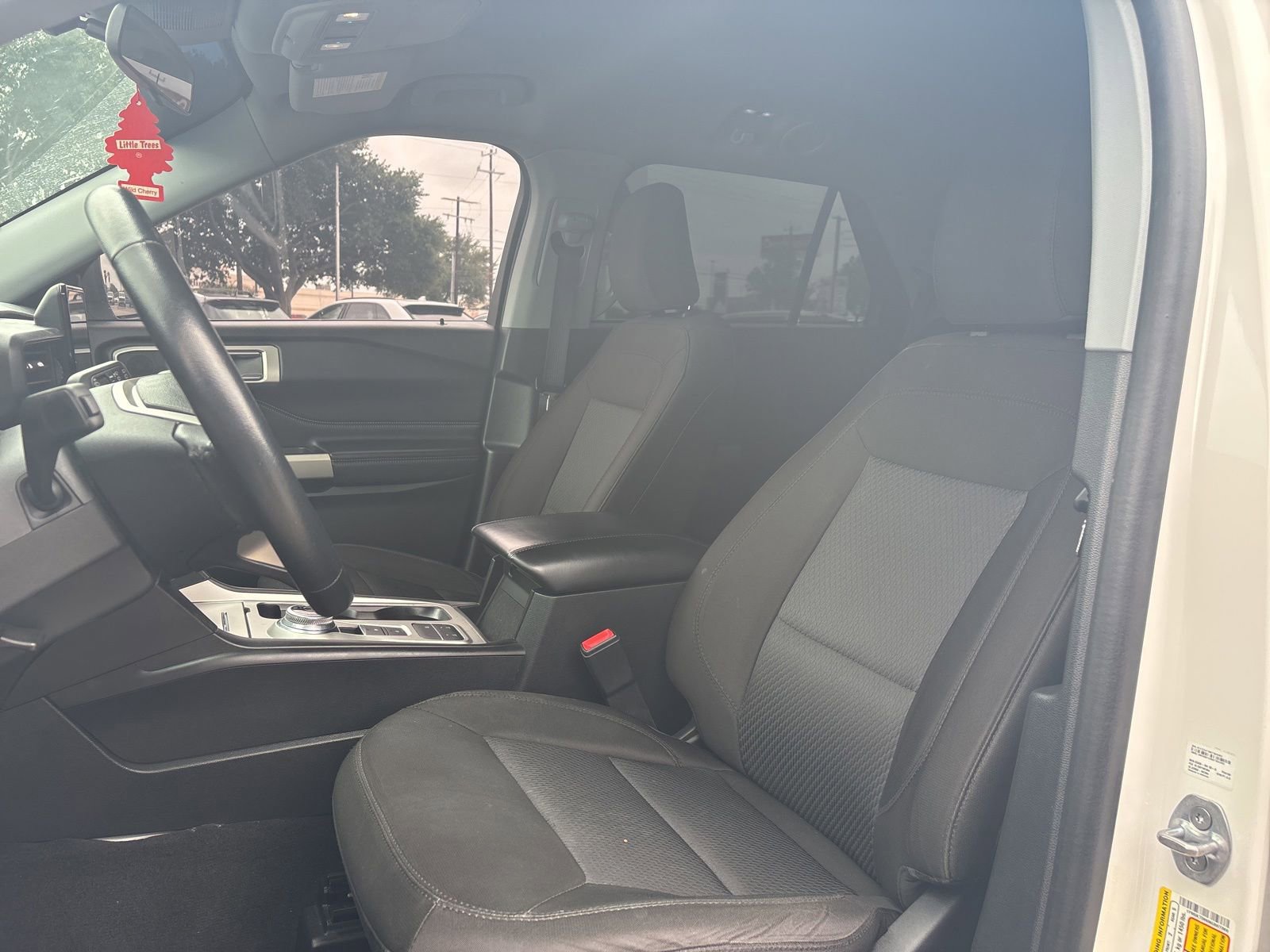 Used 2022 Ford Explorer XLT RWD image 10