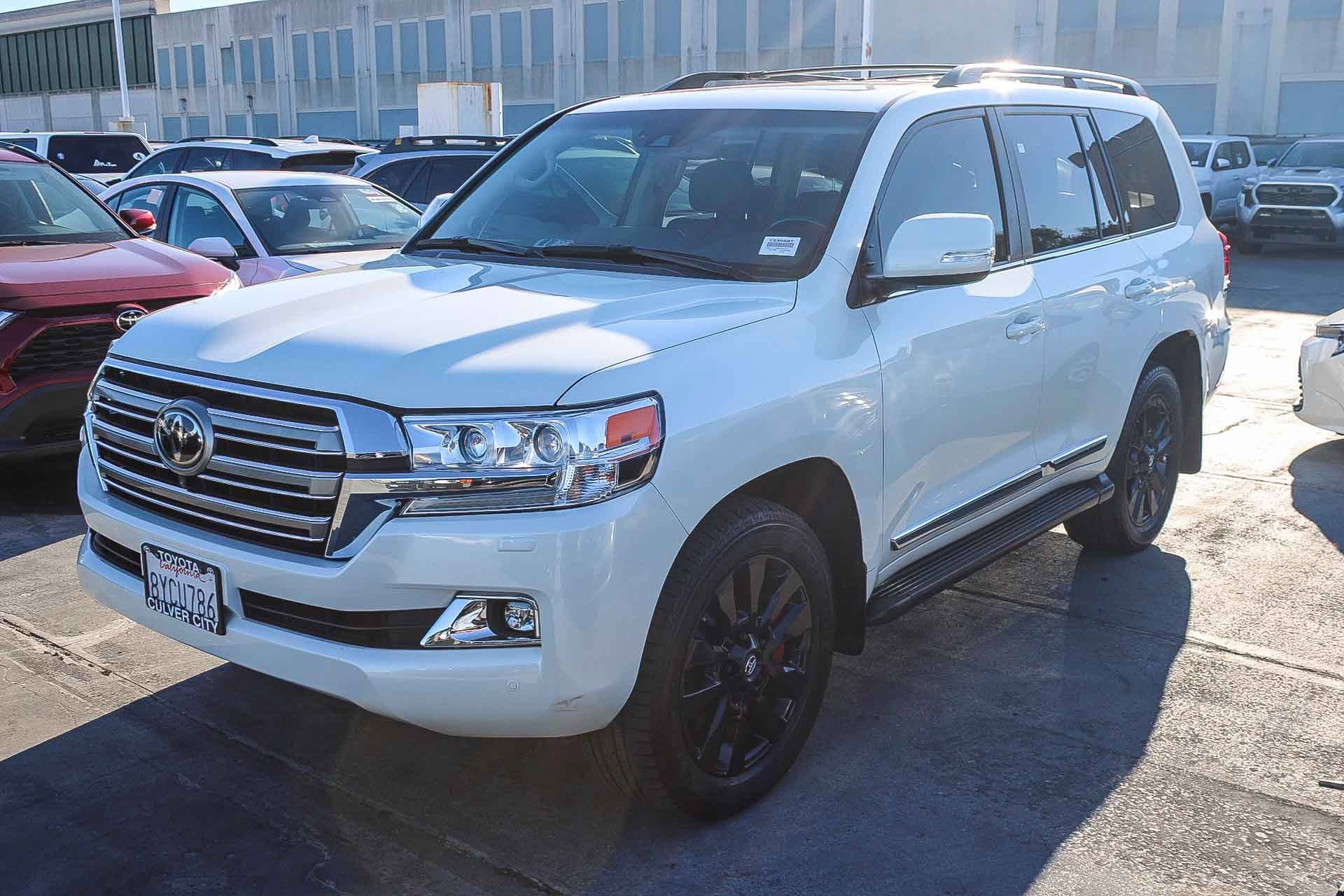 Used 2021 Toyota Land Cruiser image 3