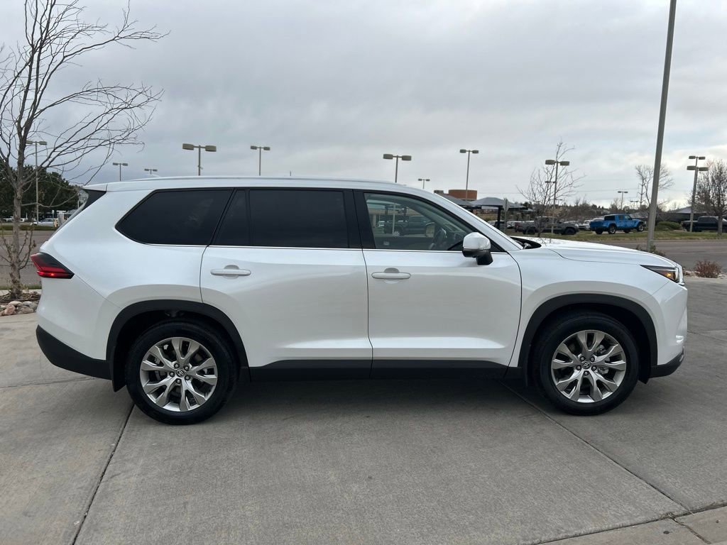 Used 2026 Toyota Grand Highlander Limited AWD/4WD image 9
