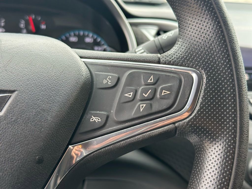 Used 2020 Chevrolet Malibu LS FWD image 25