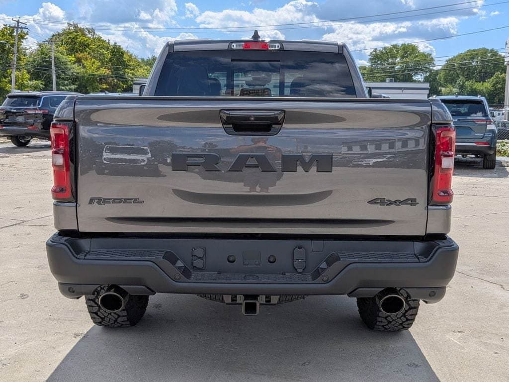 New 2027 RAM 1500 Rebel w/ Rebel Level 2 Equipment Group AWD/4WD image 4