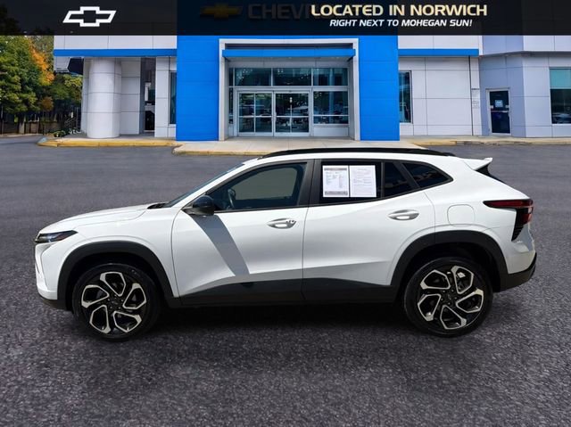 Used 2024 Chevrolet Trax RS FWD image 8