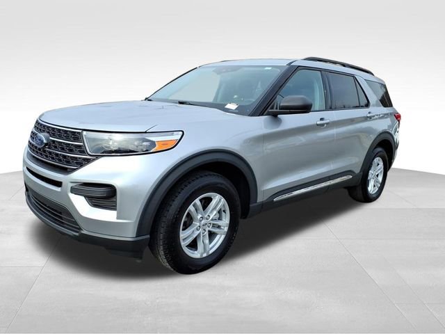 Certified 2021 Ford Explorer XLT image 2