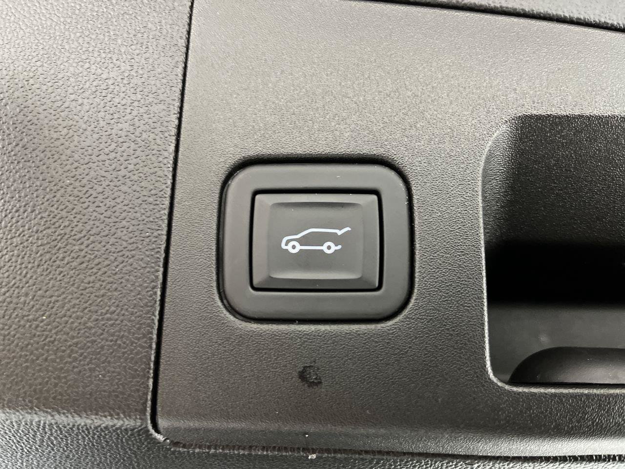 Used 2024 Cadillac XT5 Sportv w/ LPO, Floor Liner Package AWD/4WD image 34