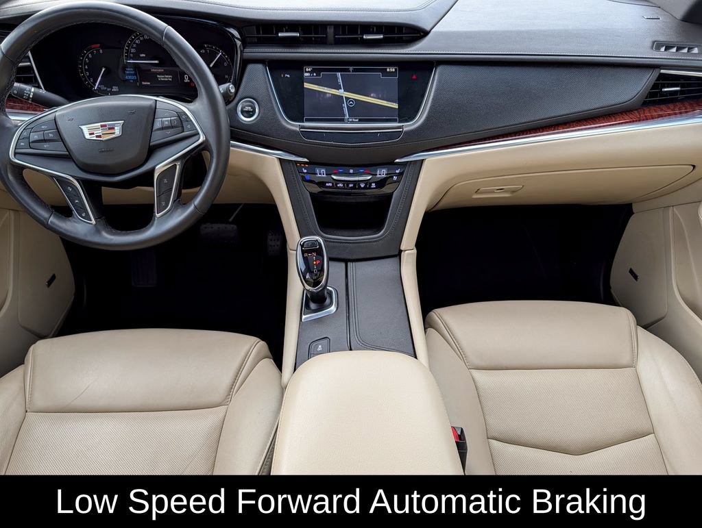 Used 2018 Cadillac XT5 Premium Luxury FWD image 11