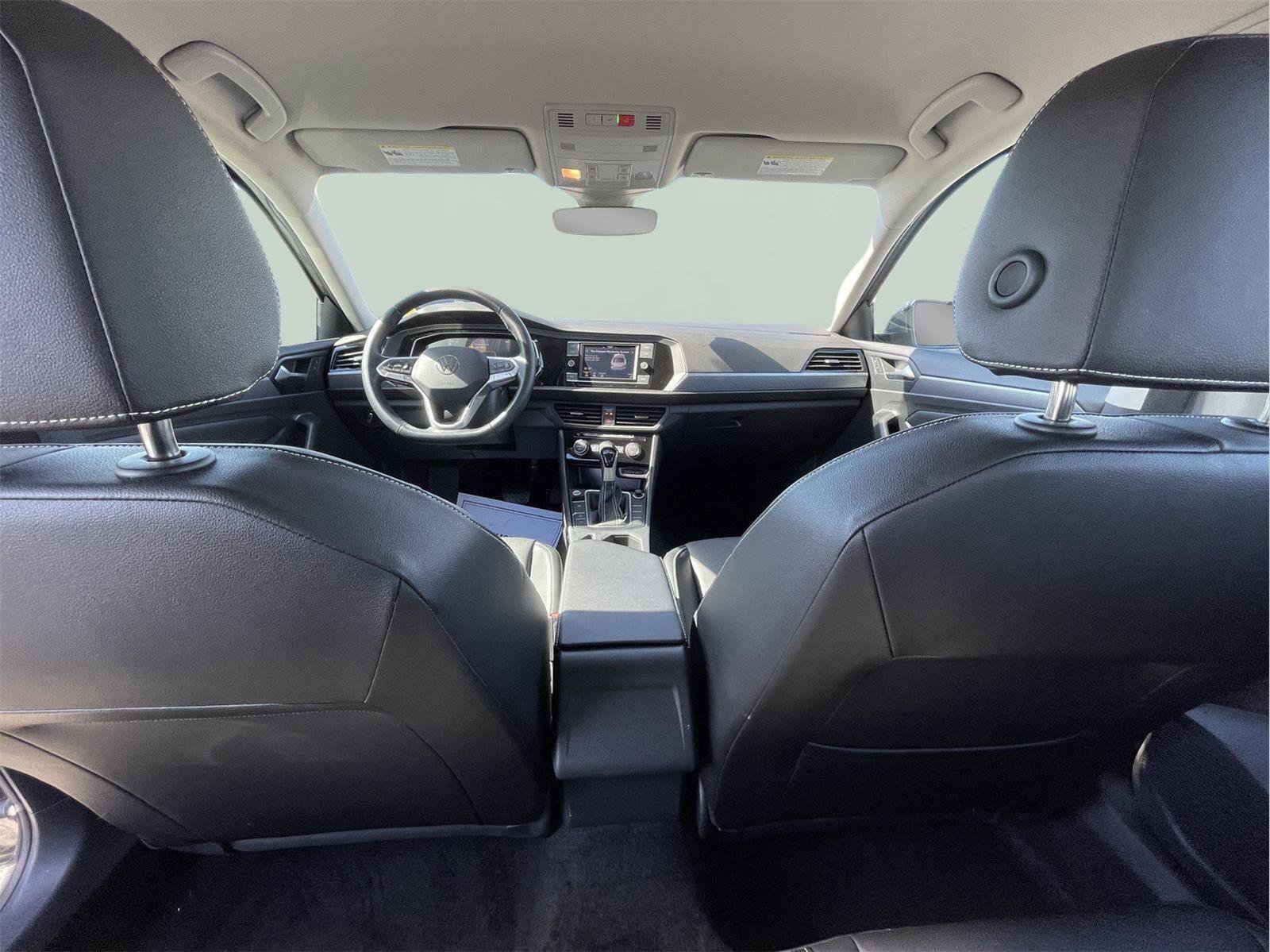 Used 2023 Volkswagen Jetta SE FWD image 13