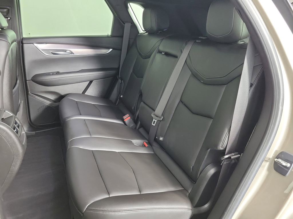 Used 2023 Cadillac XT5 Luxury FWD image 9